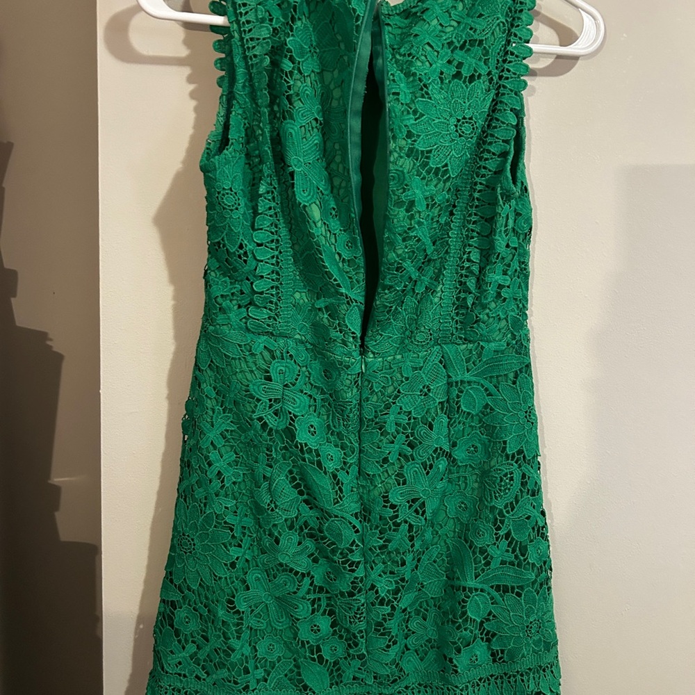 Green Lace Sleeveless Dress - Picture 2 of 5